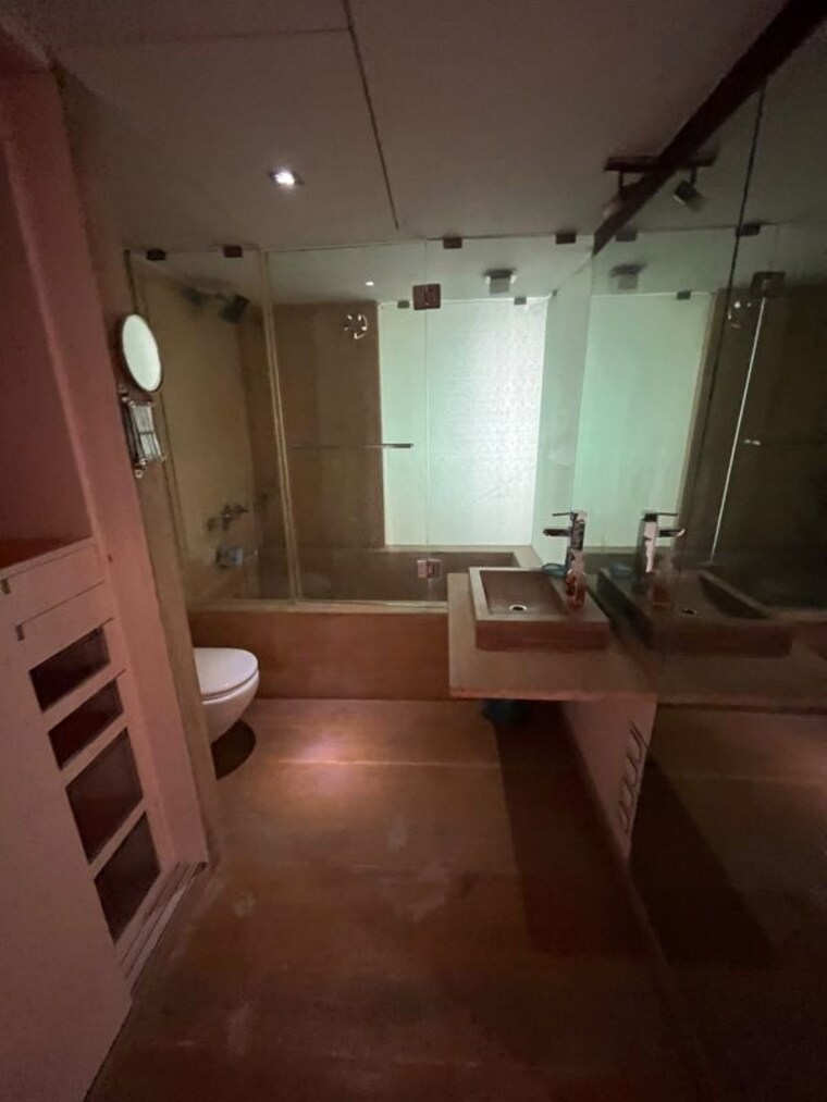 Bathroom, ferena-apartment 2.5 Bedroom 1400 Sq.Ft. Apartment In Colaba Mumbai 10435129