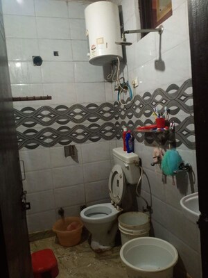 Bathroom in 1 BHK Builder Floor at Rohini Sector 3 – for Sale