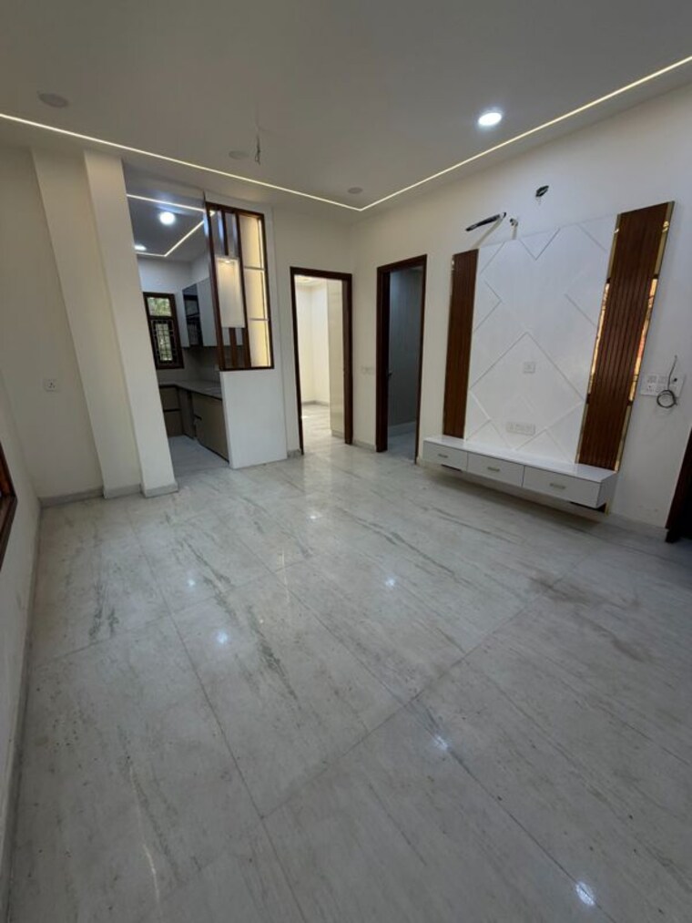 Room, a-p-wonders 3 Bedroom 1000 Sq.Ft. Apartment In Rohini Delhi 10435128