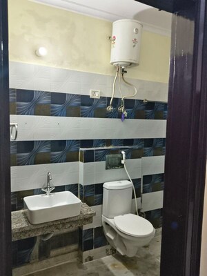 Team Area in 3 BHK Apartment at Sector 46 – for Rent