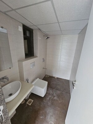 Bathroom in 2 BHK Apartment at Kanakia Silicon Valley, Powai – for Sale