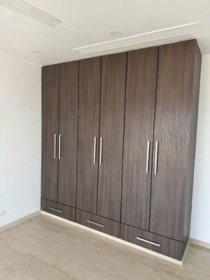 Furnished Amenities in 4 BHK Apartment at G Block Bkc – for Sale