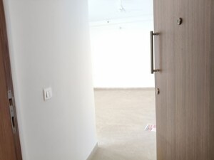 Room in 2 BHK Apartment at Hiranandani Estate Barca, Ghodbunder Road – for Rent