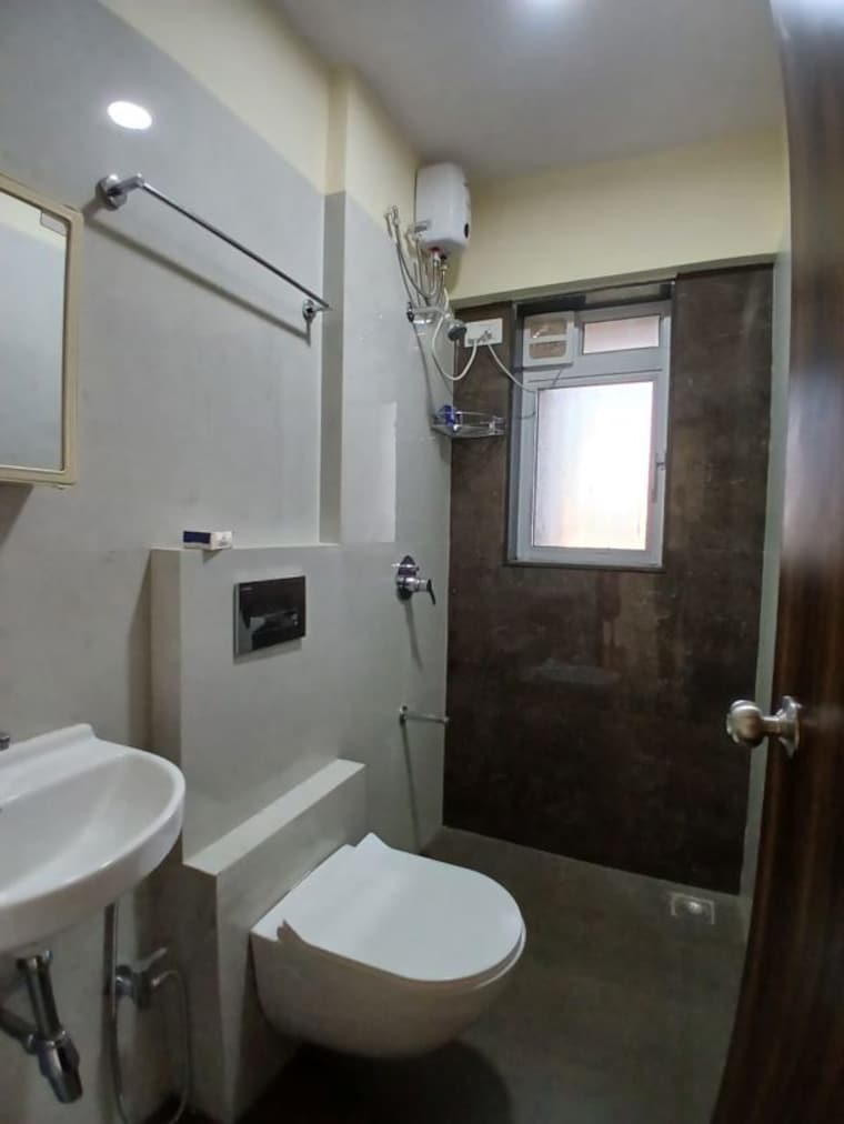 Bathroom, sun-escora 2 Bedroom 760 Sq.Ft. Apartment In Porvorim Goa 10435203