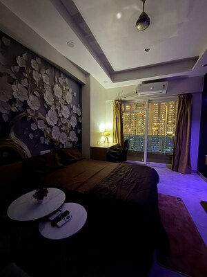 1 RK Apartment For Sale in Gaur City Mall, Sector 4 Greater Noida