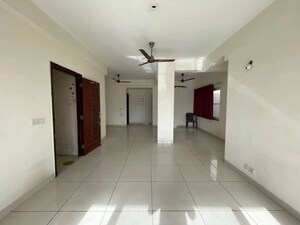 Building Lobby in 3 BHK Apartment at BPTP Amstoria, Sector 102 – for Sale