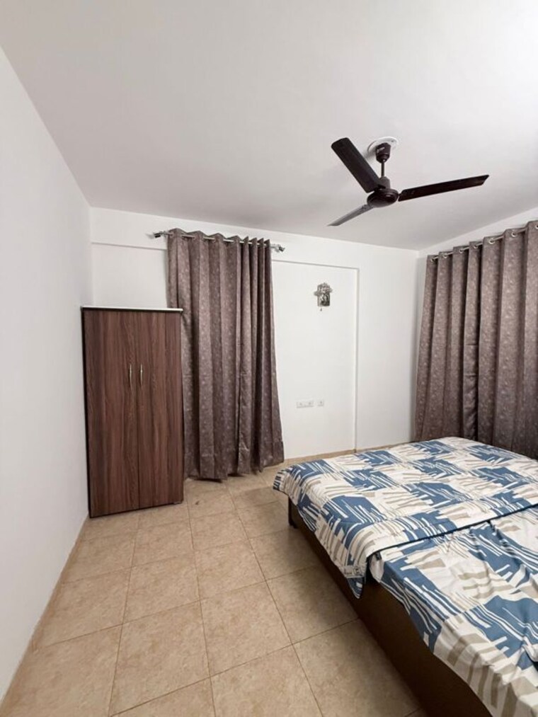 Bedroom, kharar road 3 Bedroom 1700 Sq.Ft. Apartment In Kharar Road Mohali 10435266