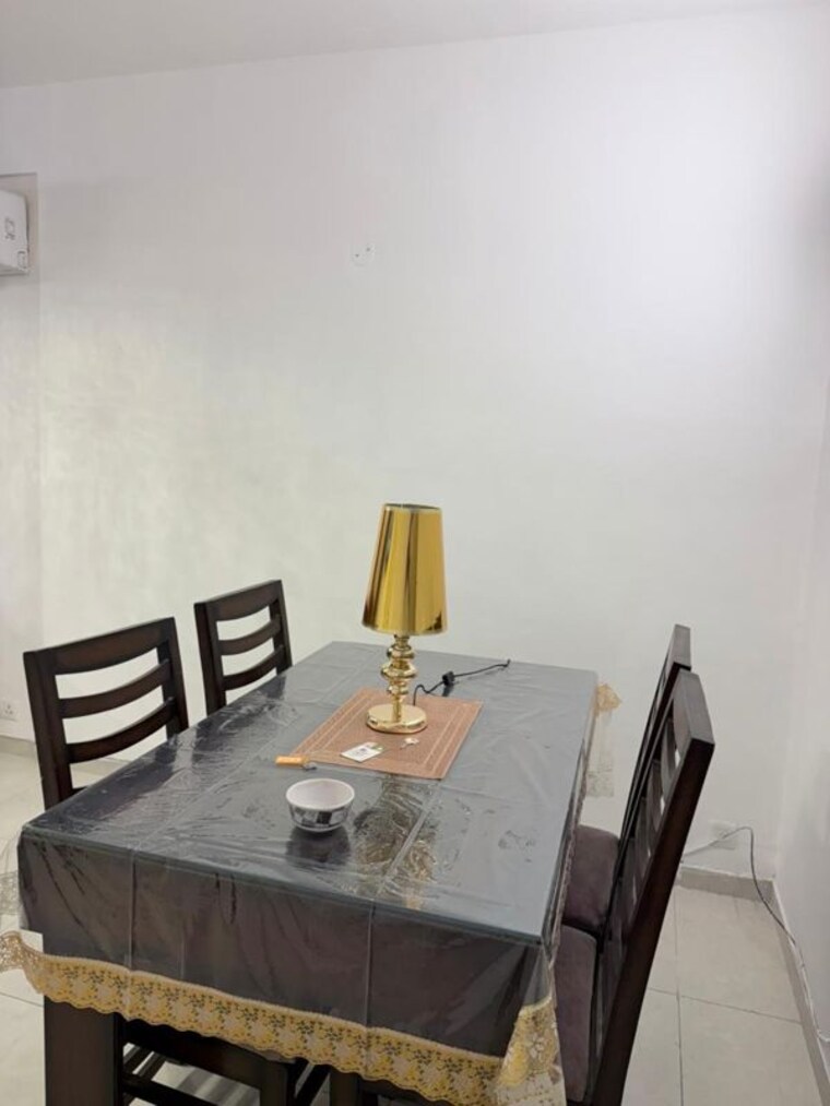 Living Room, kharar road 3 Bedroom 1700 Sq.Ft. Apartment In Kharar Road Mohali 10435266