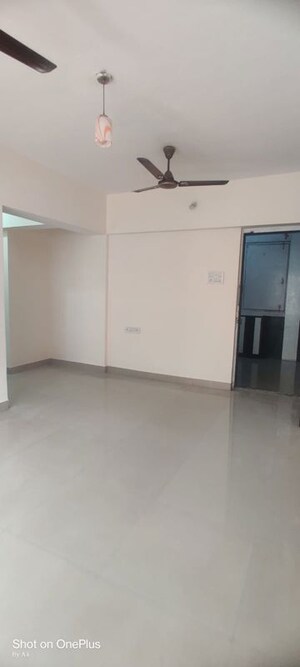 Room in 2 BHK Apartment at Lakeshore Heights, Powai – for Rent