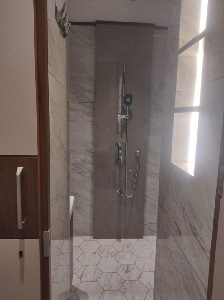 Bathroom, alamdar-the-auro 2 Bedroom 1000 Sq.Ft. Apartment In Lower Parel Mumbai 10435293