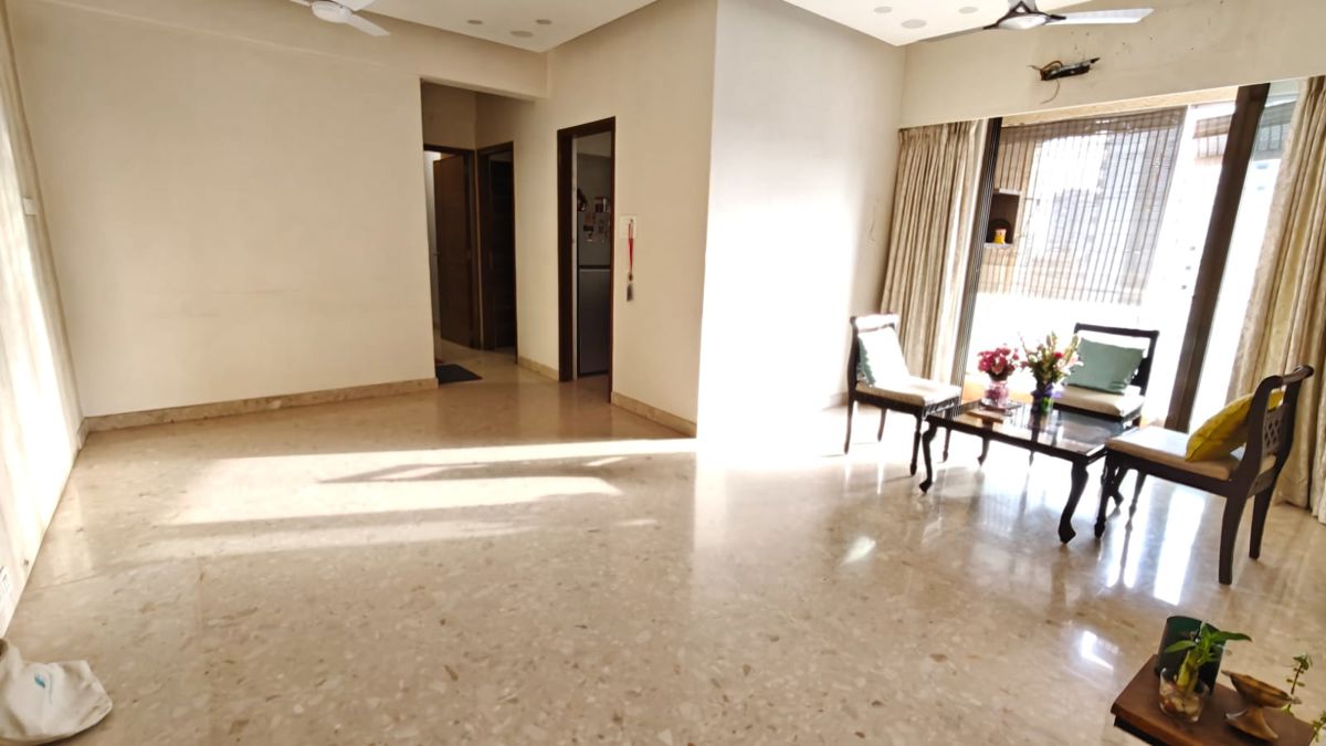 2 BHK + Store Room 900 Sq.Ft. Apartment in Satellite Tower
