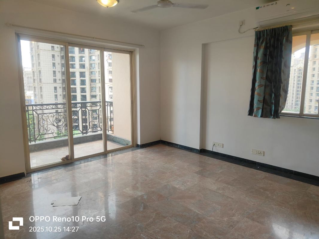 2 BHK 1050 Sq.Ft. Apartment in Hiranandani Gardens Glen Height