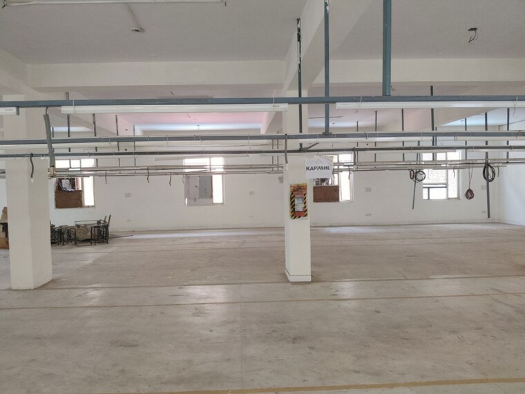  Parking, sector 63 Commercial Warehouse 22000 Sq.Ft. In Sector 63 Noida 10435349
