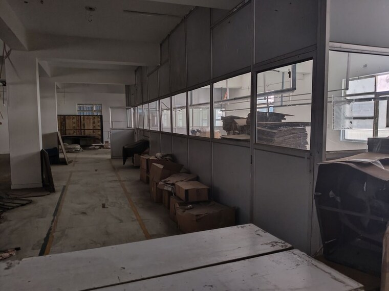  Parking, sector 63 Commercial Warehouse 22000 Sq.Ft. In Sector 63 Noida 10435349