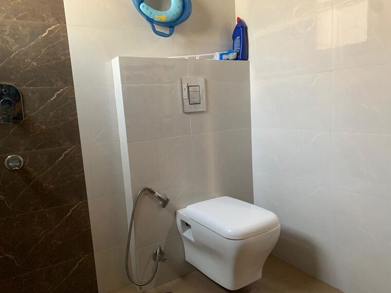 Bathroom, tigra 3 Bedroom 1600 Sq.Ft. Builder Floor In Tigra Gurgaon 10435345