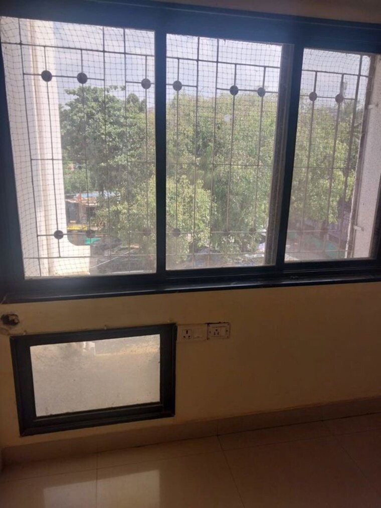 Room, sion 2 Bedroom 570 Sq.Ft. Apartment In Sion Mumbai 10435369