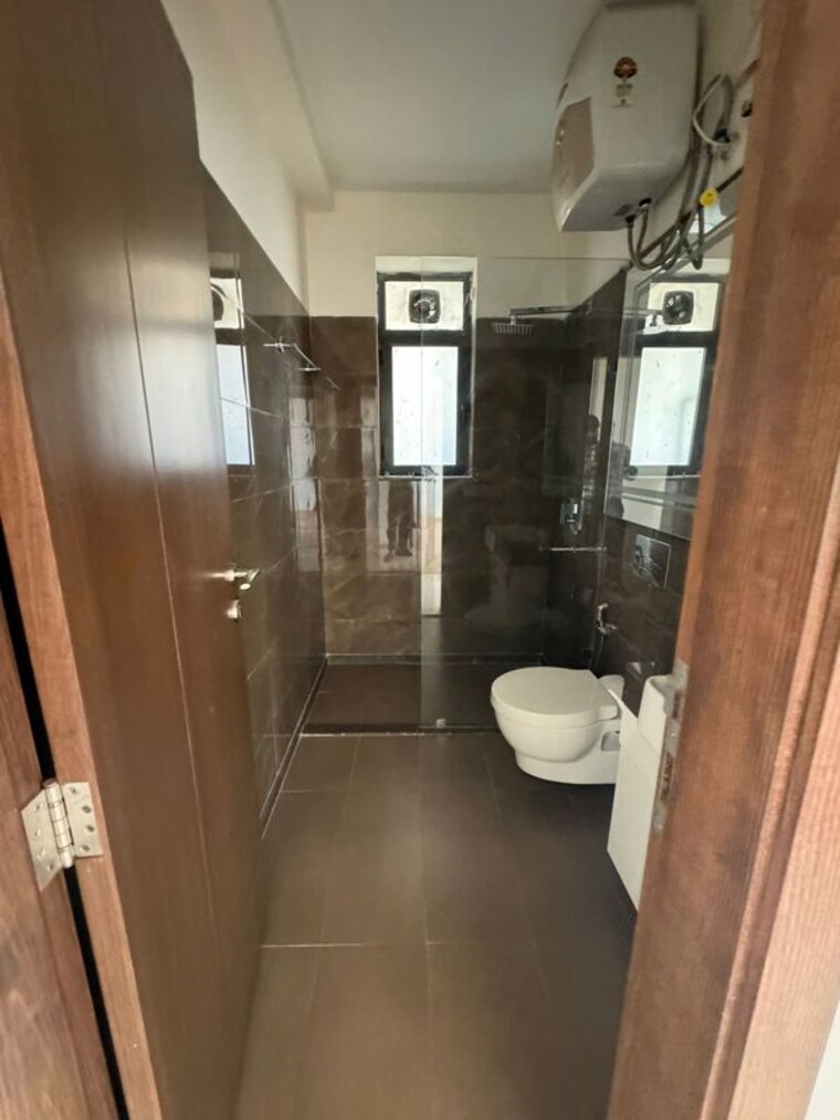 Bathroom, m3m-golf-estate-fairway-east 4 Bedroom 4010 Sq.Ft. Apartment In Sector 65 Gurgaon 10435363