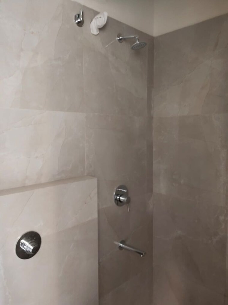 Bathroom, gala-swayam 1 Bedroom 450 Sq.Ft. Apartment In Mahim West Mumbai 10435404