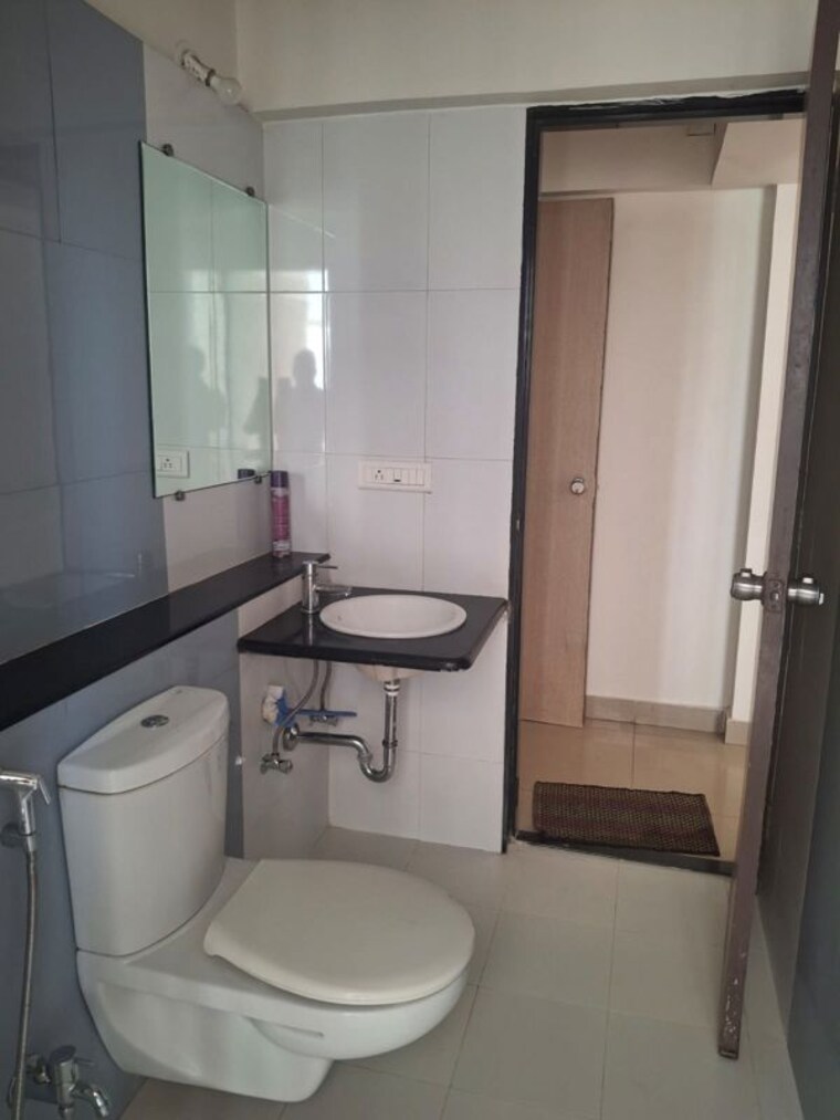 Bathroom, paranjape-blue-ridge 1 Bedroom 450 Sq.Ft. Apartment In Hinjewadi Pune 10435112