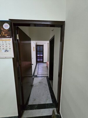 Building Lobby in 3 BHK Builder Floor at Sector 46 – for Rent