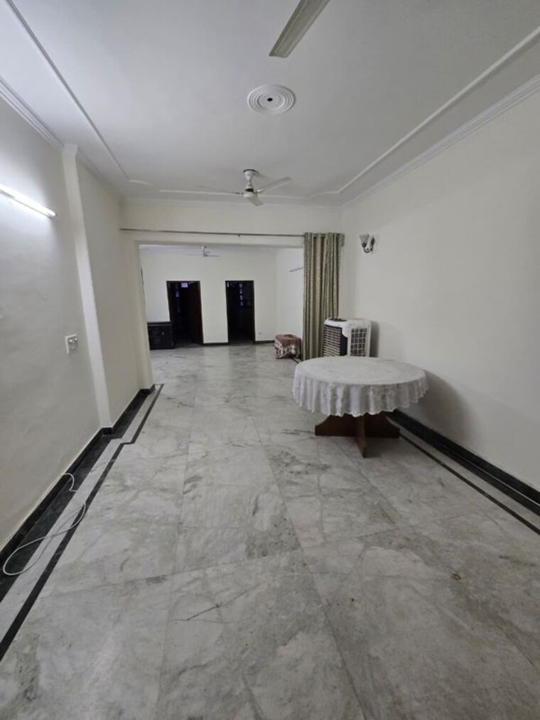 Living Room, sector 46 3 Bedroom 2400 Sq.Ft. Builder Floor In Sector 46 Gurgaon 10434005