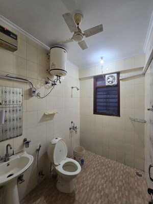Bathroom in 3 BHK Builder Floor at Sector 46 – for Rent