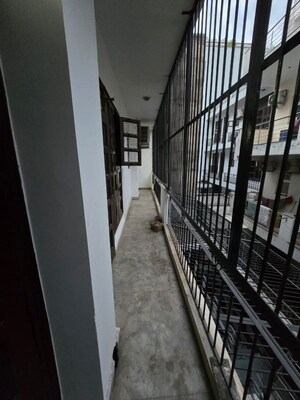 Balcony in 3 BHK Builder Floor at Sector 46 – for Rent