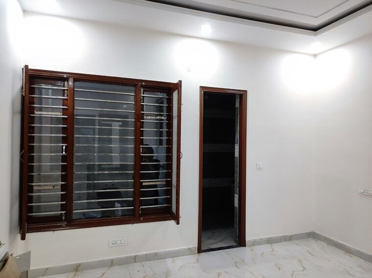 Room, sector 127 6 Bedroom 4200 Sq.Ft. Villa In Sector 127 Mohali 10435430
