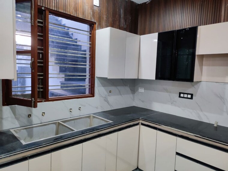 Kitchen, sector 127 6 Bedroom 4200 Sq.Ft. Villa In Sector 127 Mohali 10435430