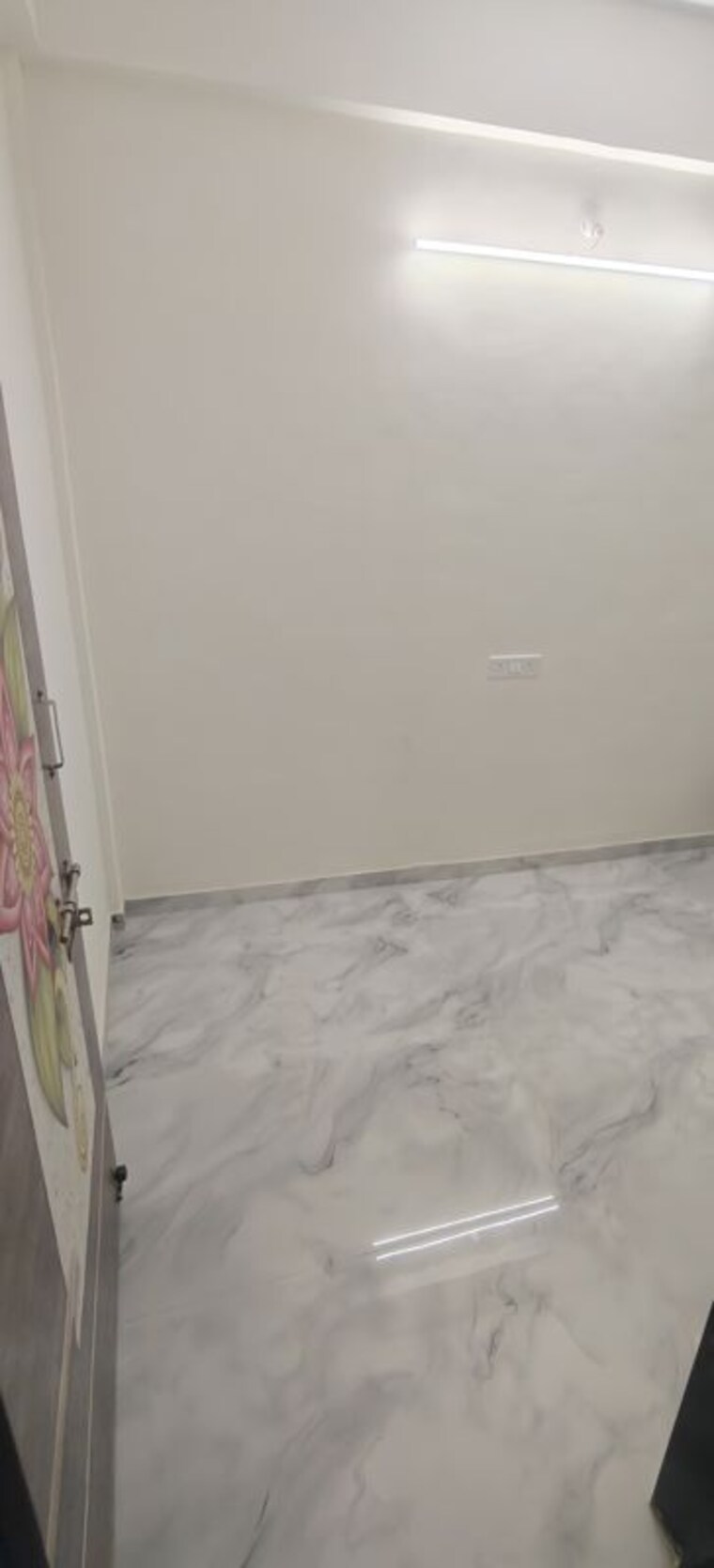 Room, corporate-plaza 1 Bedroom 500 Sq.Ft. Independent House In Gokhalenagar Pune 10433221