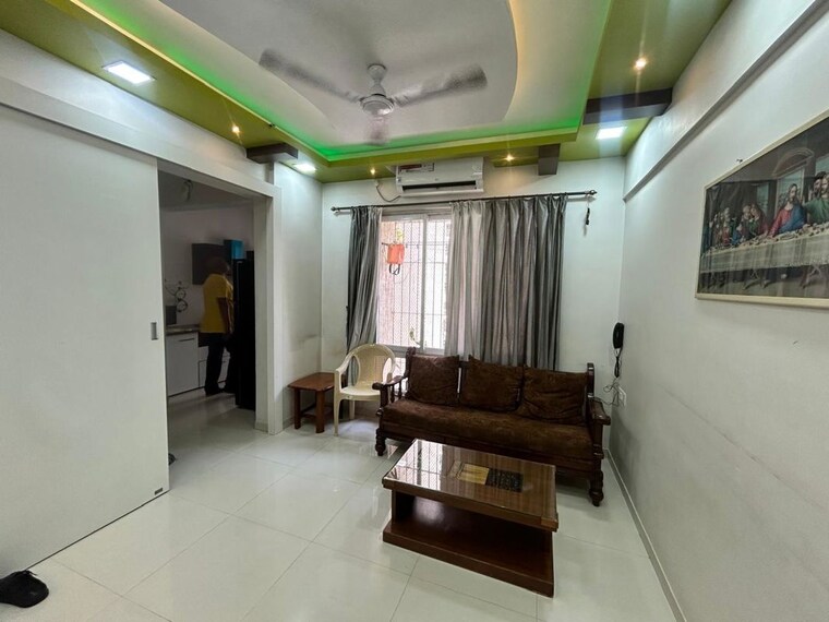 Living Room, hiranandani-estate-princeton 2 Bedroom 870 Sq.Ft. Apartment In Ghodbunder Road Thane 10435479
