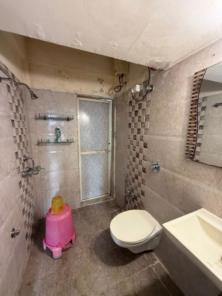 Bathroom, hiranandani-estate-princeton 2 Bedroom 870 Sq.Ft. Apartment In Ghodbunder Road Thane 10435479