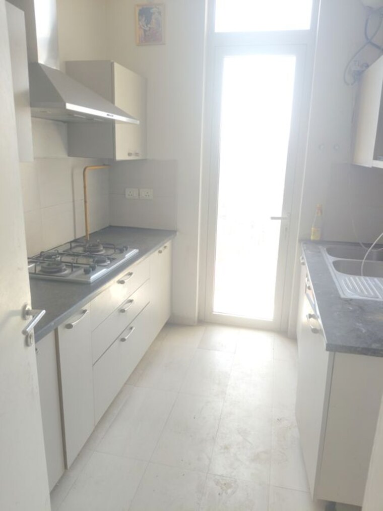 Kitchen, ireo-victory-valley 3.5 Bedroom 2385 Sq.Ft. Apartment In Sector 67 Gurgaon 10435469