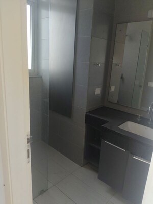 Kitchen in 3.5 BHK Apartment at Ireo Victory Valley, Sector 67 – for Sale