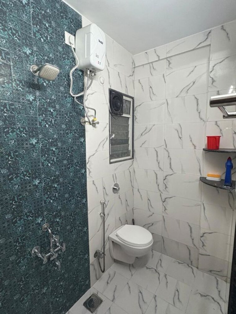 Bathroom, gokhalenagar 1 Bedroom 800 Sq.Ft. Apartment In Gokhalenagar Pune 10435505