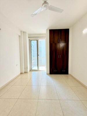 Room in 3 BHK Apartment at Sushma Crescent, Dhakoli – for Rent