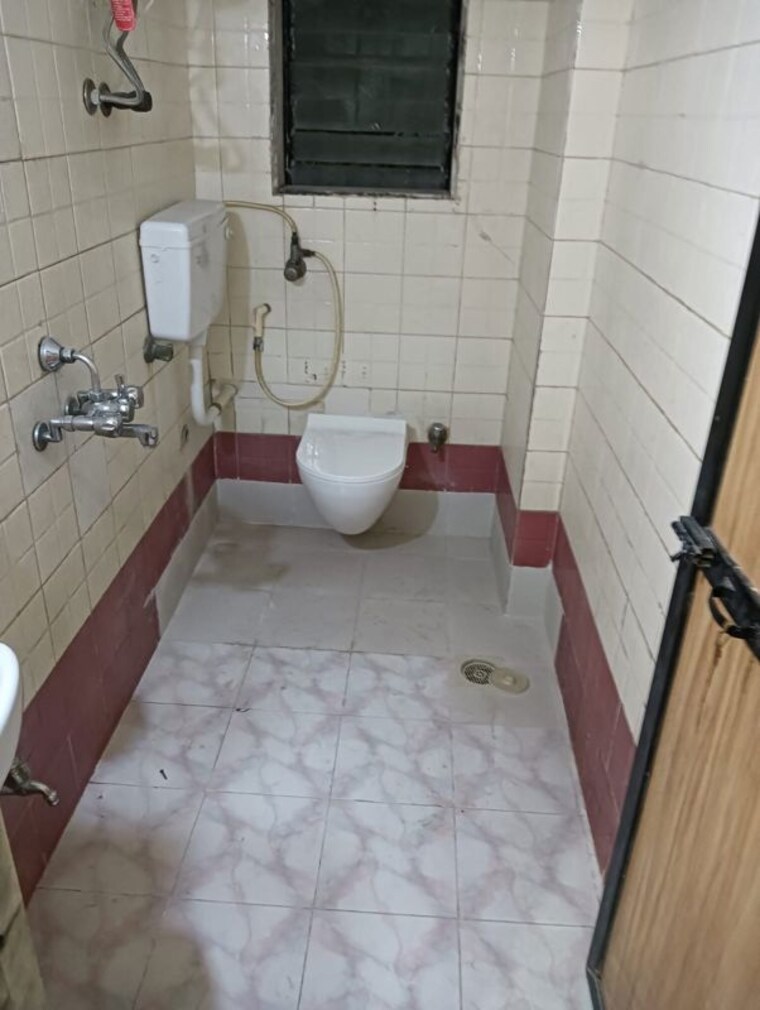 Bathroom, shiv-siddhi-lok-kailash 2 Bedroom 675 Sq.Ft. Apartment In Mulund West Mumbai 10435521
