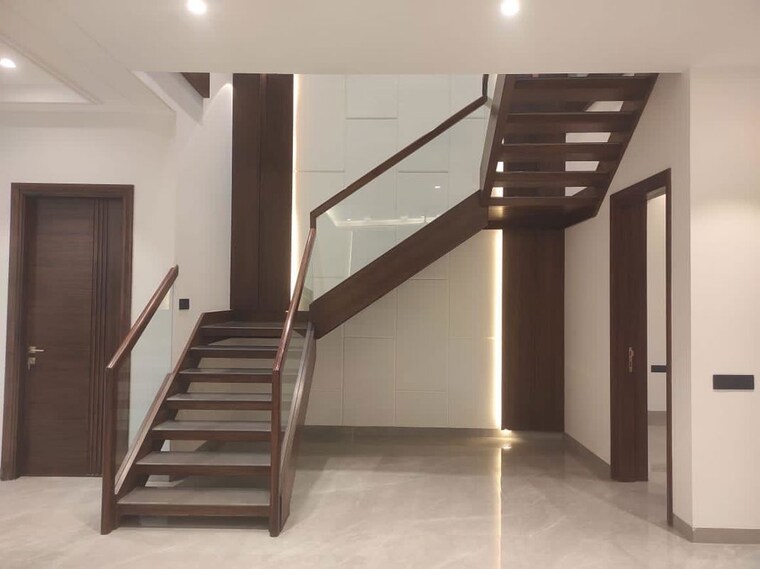 undefined, sector 78 6 Bedroom 300 Sq.Ft. Independent House In Sector 78 Mohali 10435609