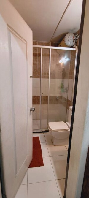 Bathroom in 3 BHK Apartment at Darode Jog Blossom Bouleward, Koregaon Park – for Rent