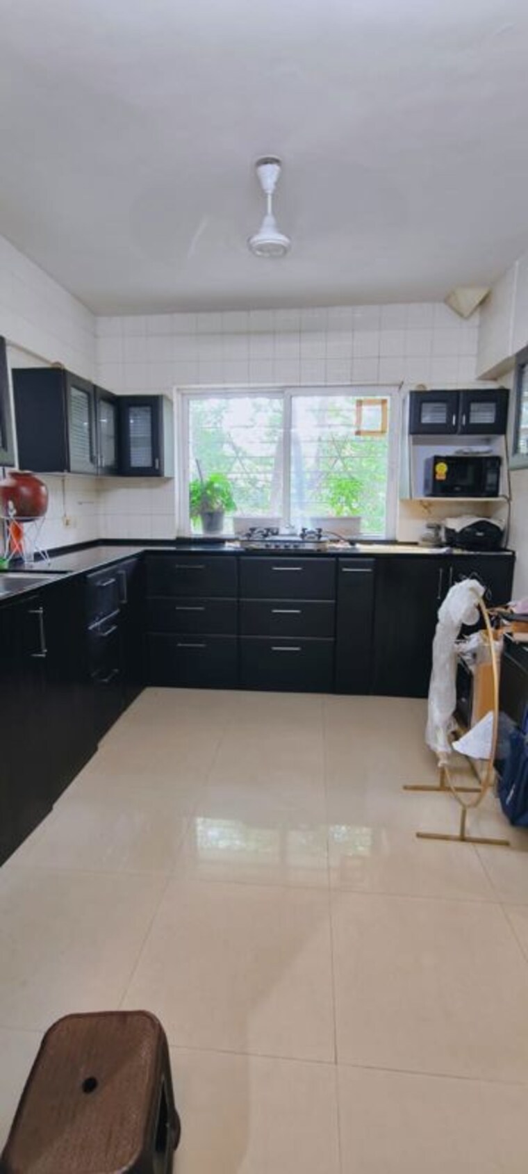 Kitchen, darode-jog-blossom-bouleward 3 Bedroom 1900 Sq.Ft. Apartment In Koregaon Park Pune 10435626