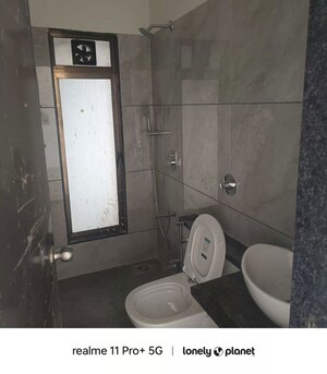 Bathroom in 3.5 BHK Apartment at Shubham Trident, Chembur – for Rent