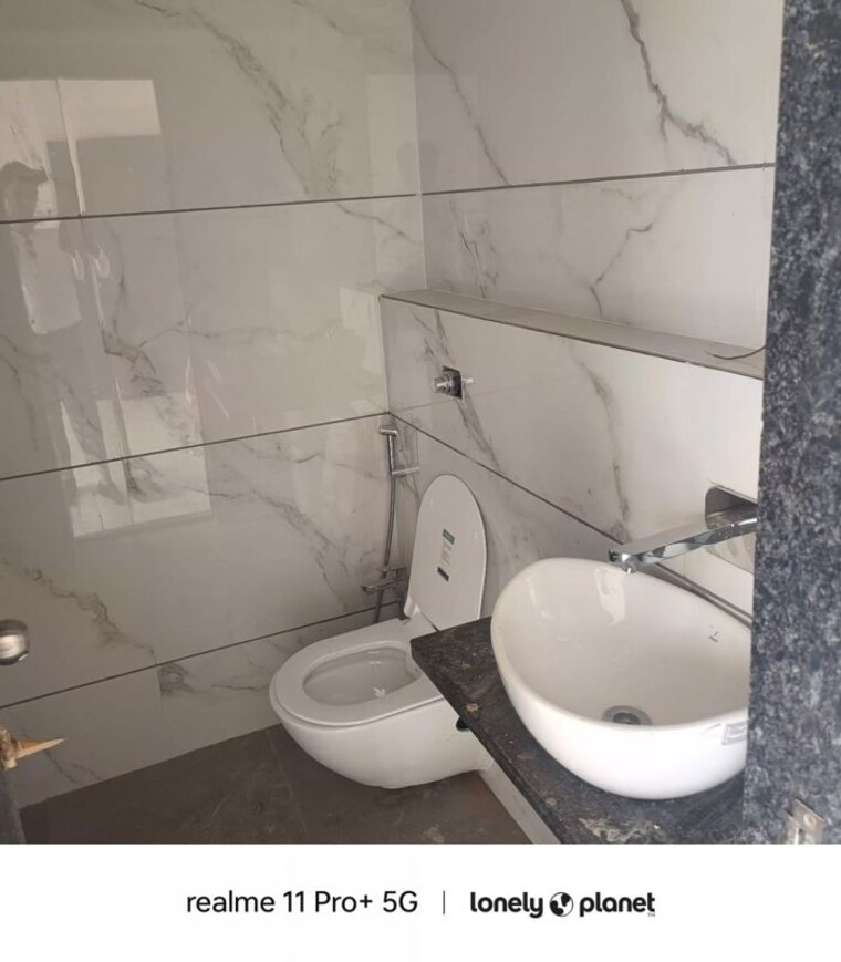 Bathroom, shubham-trident 3.5 Bedroom 1400 Sq.Ft. Apartment In Chembur Mumbai 10435652