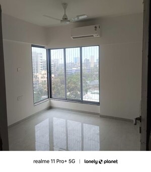Room in 3.5 BHK Apartment at Shubham Trident, Chembur – for Rent