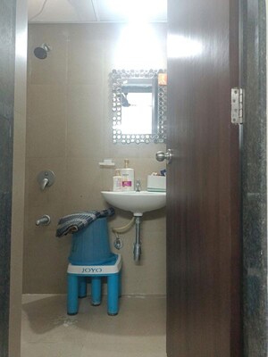 Bathroom in 3 BHK Apartment at Kalpataru Hills, Manpada – for Rent