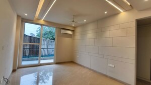 Room in 3 BHK Builder Floor at Nirvana Country – for Sale