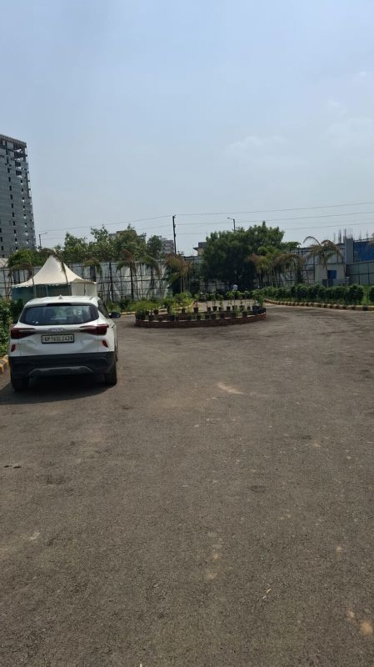  Parking, jainx-cyber-city Studio 525 Sq.Ft. Apartment In Knowledge Park V Greater Noida Greater Noida 10435752