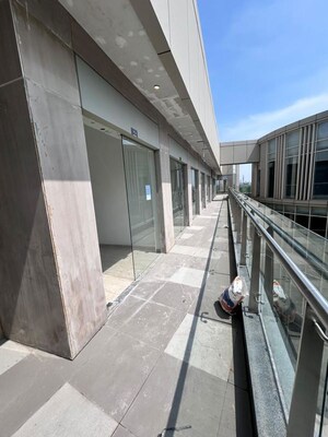 Balcony in  Shop at Signature Global Signum 37D, Sector 37d – for Rent