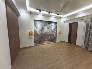 Room in 3.5 BHK Apartment at Gardenia Gateway, Sector 75 – for Sale