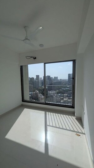 Room in 2 BHK Apartment at Sunteck City Avenue 4, Goregaon West – for Sale
