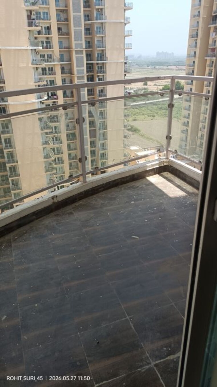 Balcony, samridhi-luxuriya-avenue 3 Bedroom 1690 Sq.Ft. Apartment In Sector 150 Noida 10435854